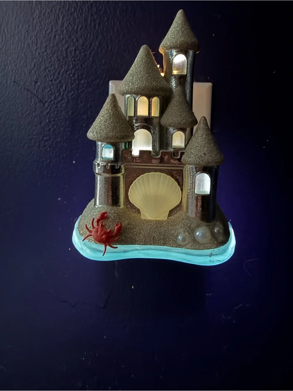 Bath & Body Works Sandcastle Nightlight in Brown, Blue, Red